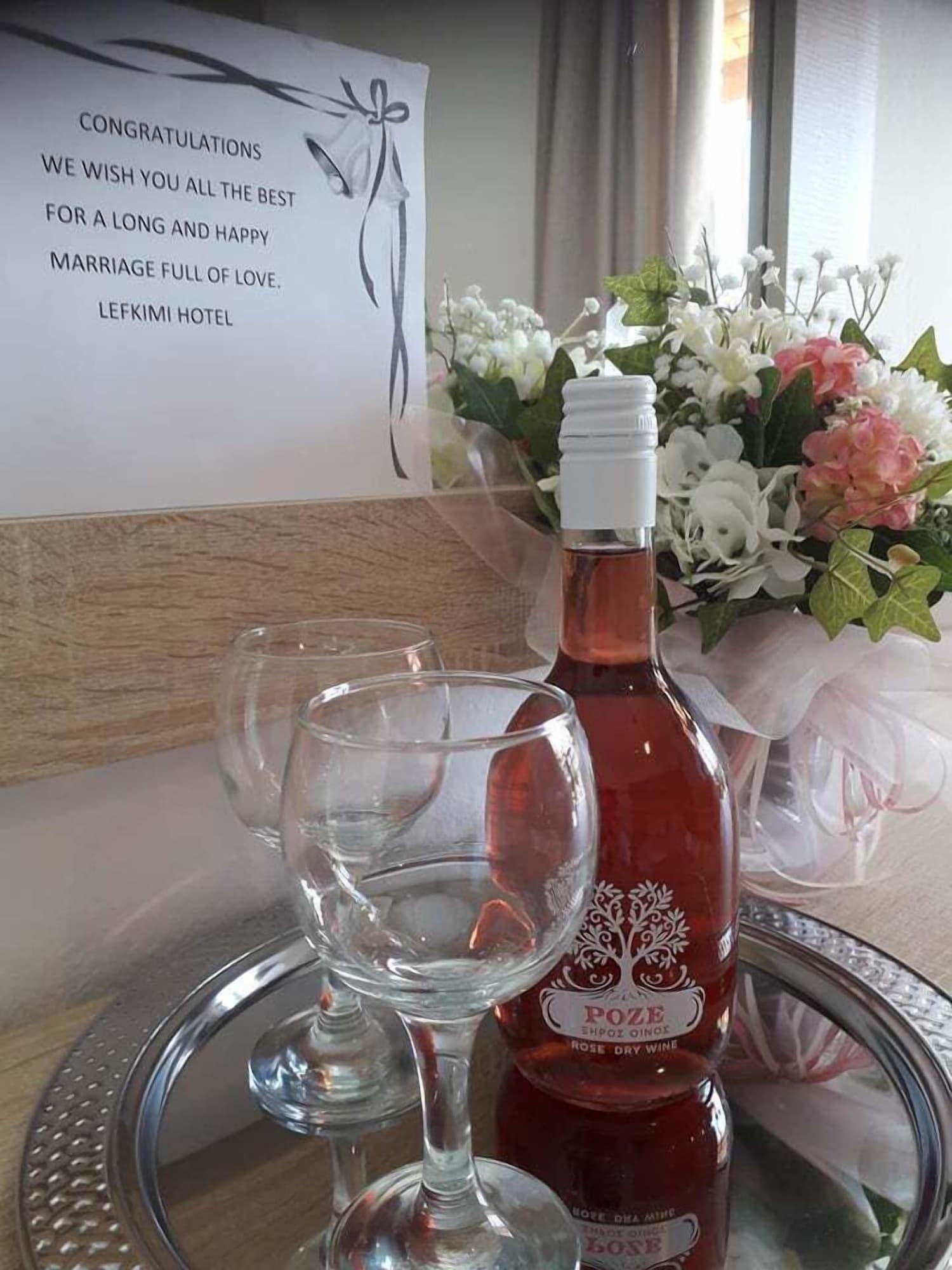 Lefkimi Hotel 카보스 외부 사진
