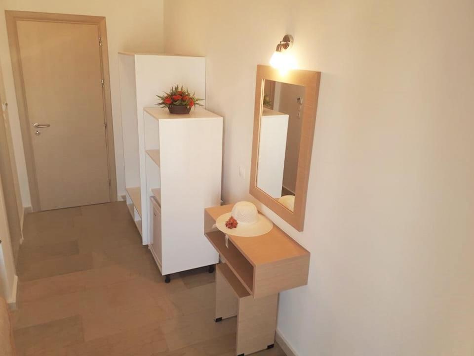 Lefkimi Hotel 카보스 외부 사진