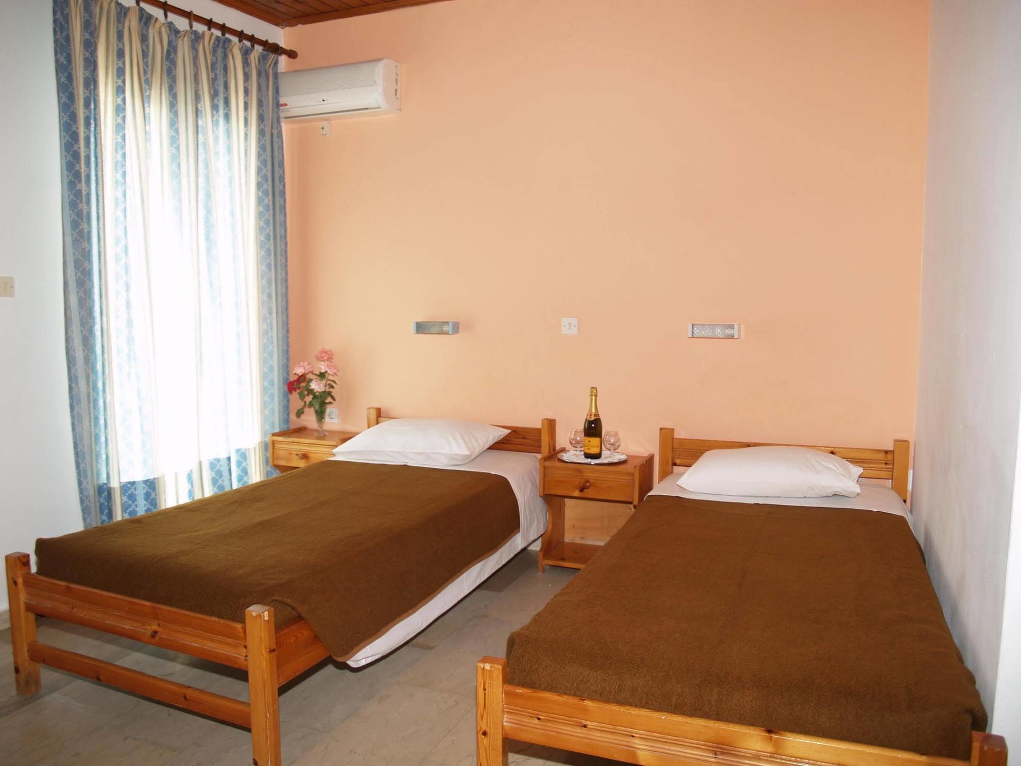 Lefkimi Hotel 카보스 외부 사진