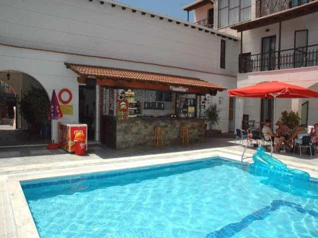 Lefkimi Hotel 카보스 외부 사진