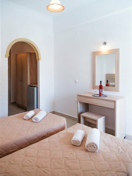 Lefkimi Hotel 카보스 외부 사진